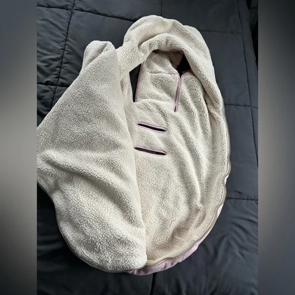 JJ COLE Toddler / Baby Large Bundle Me Cozy Pink and Cream Stroller Footmuff - Picture 4 of 5